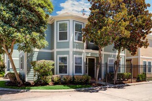 1702 Redwing Cove Dr in Houston, TX - Building Photo