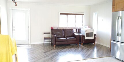 1480 Jogues Rue in Ste-Catherine, QC - Building Photo - Building Photo