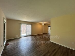 1133 Katie Cir in Beavercreek, OH - Building Photo - Building Photo