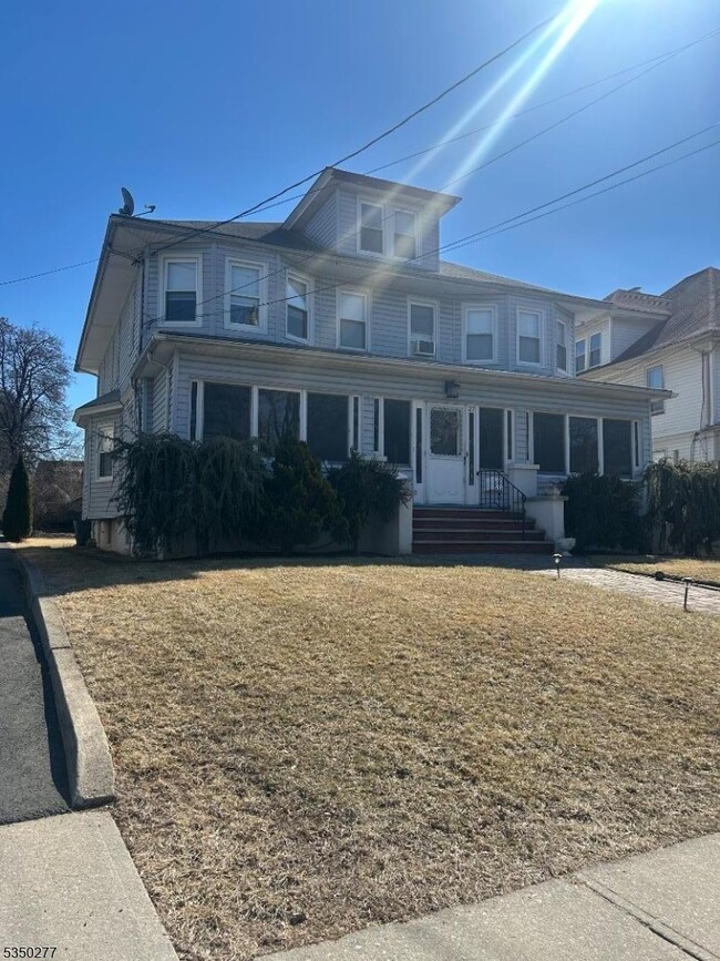 22 Park Ave in Caldwell, NJ - Building Photo - Building Photo