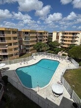 1750 W 46th St in Hialeah, FL - Building Photo - Building Photo