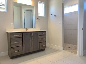 983 Jonathon Dr in Washington, UT - Building Photo - Building Photo