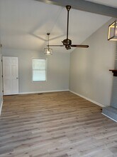 205 SW Maynard Rd in Cary, NC - Building Photo - Building Photo