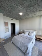 201 NW 16th St, Unit 1513 in Miami, FL - Building Photo - Building Photo