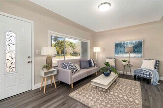 4520 5th Ave N in St. Petersburg, FL - Foto de edificio - Building Photo