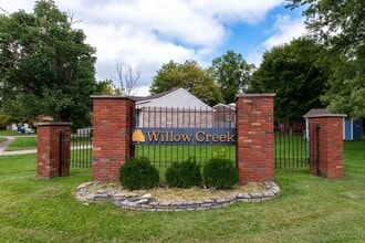 5406 Windy Willow Dr in Louisville, KY - Building Photo - Building Photo