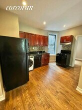 340 E 80th St in New York, NY - Building Photo - Building Photo