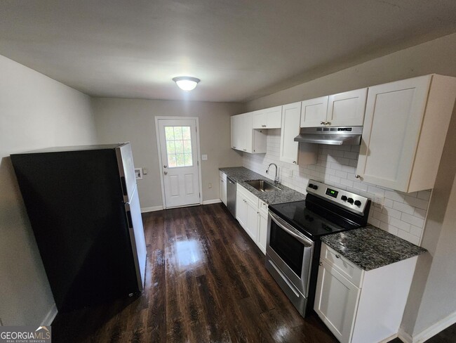 217 Greenbriar Dr-Unit -A in Cedartown, GA - Building Photo - Building Photo