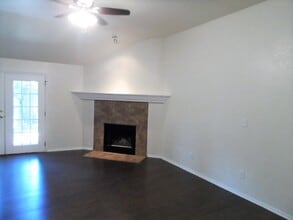 2305 Carolyn Ct in Norman, OK - Building Photo - Building Photo