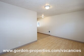 15028 SE Arista Dr in Portland, OR - Building Photo - Building Photo
