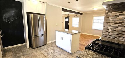 2285 Lullwood Trail in Decatur, GA - Foto de edificio - Building Photo
