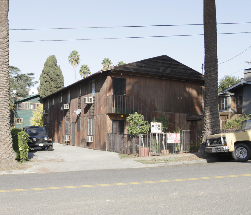 971 Sanborn Ave in Los Angeles, CA - Building Photo