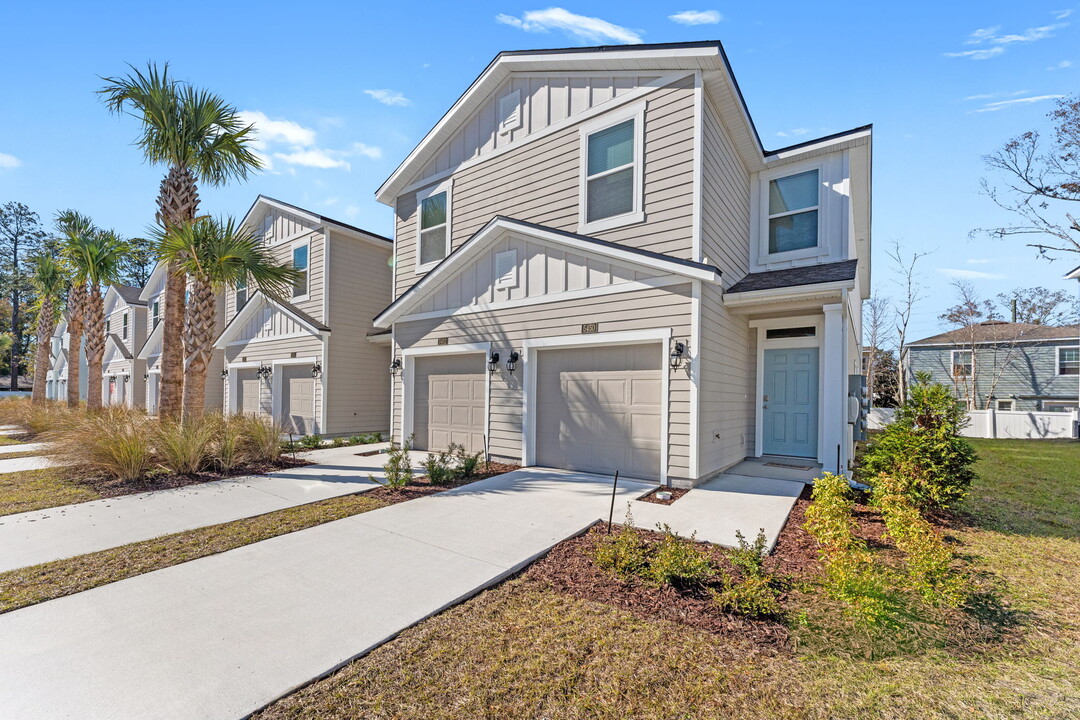 5450 Broad Brg Wy in Jacksonville, FL - Foto de edificio