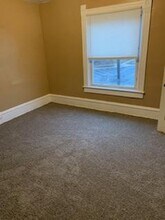 1329 N Bestor St in Peoria, IL - Building Photo - Building Photo