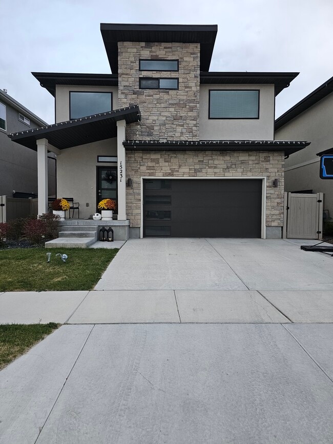 15231 S Park Bluff Way in Bluffdale, UT - Building Photo - Building Photo