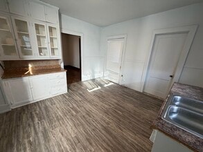 1519 E Fairchild St in Danville, IL - Building Photo - Building Photo