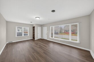 336 Smith St in Mishawaka, IN - Building Photo - Building Photo