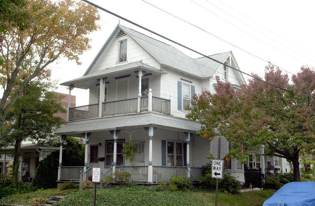 115 Pilgrim Pathway in Ocean Grove, NJ - Building Photo - Building Photo