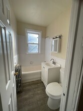 7029 S Indiana Ave in Chicago, IL - Building Photo - Building Photo