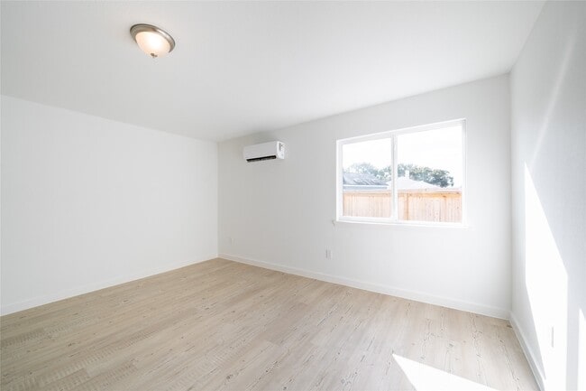 12302 Kitty Brook Dr in Houston, TX - Building Photo - Building Photo