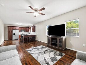 73 E 8th St in Greenville, SC - Building Photo - Building Photo
