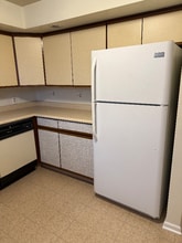 1064 Anderson Ferry Rd in Cincinnati, OH - Building Photo - Building Photo