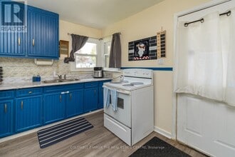 119 Elizabeth St in Angus, ON - Building Photo - Building Photo