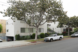 8365 Gregory Way in Beverly Hills, CA - Building Photo - Primary Photo