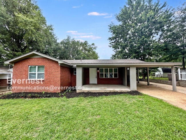 property at 8641 Kinard Cove