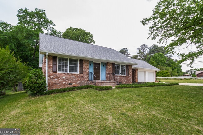 3554 Mill Glen Dr in Douglasville, GA - Foto de edificio - Building Photo