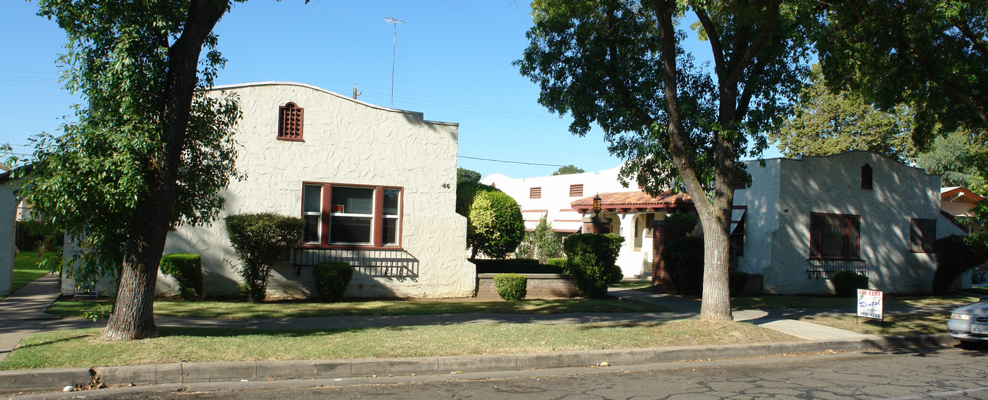 46 W 18th St in Merced, CA - Building Photo