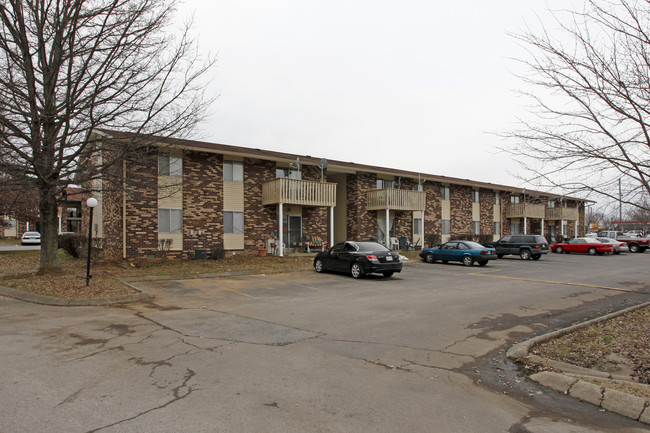 Cedarwood Apartments in Lebanon, TN - Foto de edificio - Building Photo