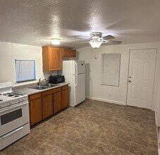 131 Cottage Ln in Daytona Beach, FL - Building Photo - Building Photo