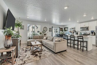 3878 W 930 N in Lehi, UT - Building Photo - Building Photo