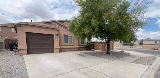 property at 601 Torretta Dr SW