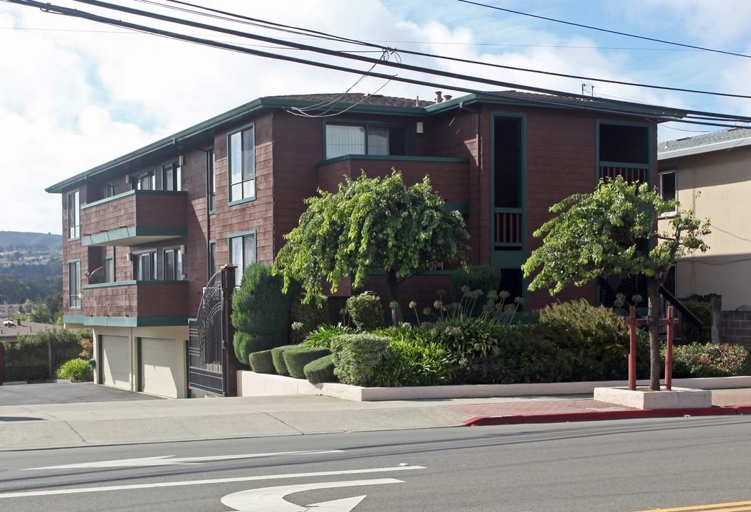 909 Grand Ave in South San Francisco, CA - Foto de edificio