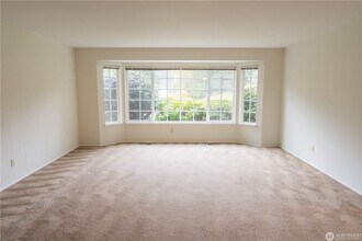 233 130th Ave NE in Bellevue, WA - Building Photo - Building Photo