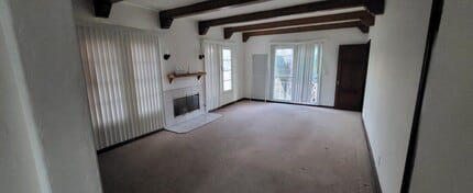 8633 Hervey St in Los Angeles, CA - Foto de edificio - Building Photo