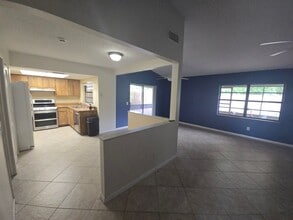 915 Benninger Dr in Brandon, FL - Building Photo - Building Photo