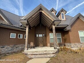 10933 N Runway Cir in Glen Saint Mary, FL - Building Photo - Building Photo