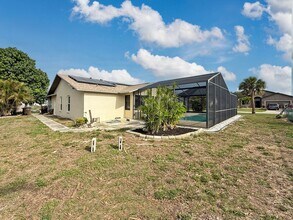 1203 SE 22nd Ave in Cape Coral, FL - Building Photo - Building Photo