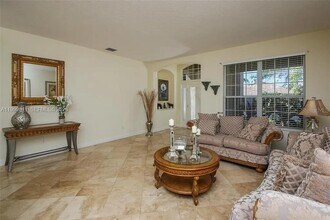 6945-6974 74th St Cir E in Bradenton, FL - Building Photo - Building Photo