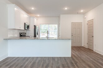 Arch Street Condominiums in Athens, GA - Building Photo - Interior Photo