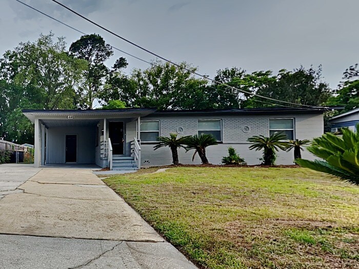 6446 Burgundy Rd S in Jacksonville, FL - Building Photo