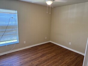 122 NE 6th Ave in Cape Coral, FL - Building Photo - Building Photo