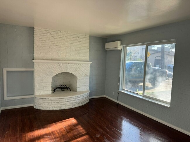 property at 3622 Ottawa Ave