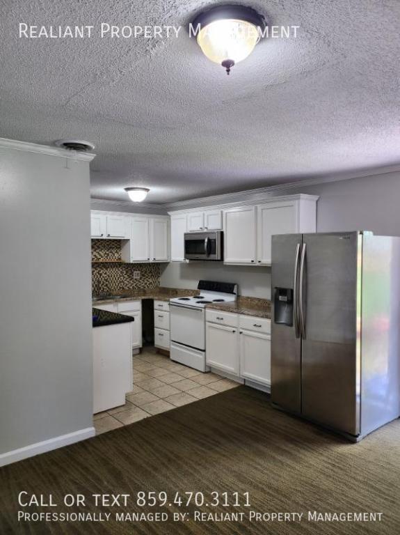 405 N Lexington Ave, Unit #1 in Wilmore, KY - Building Photo - Building Photo