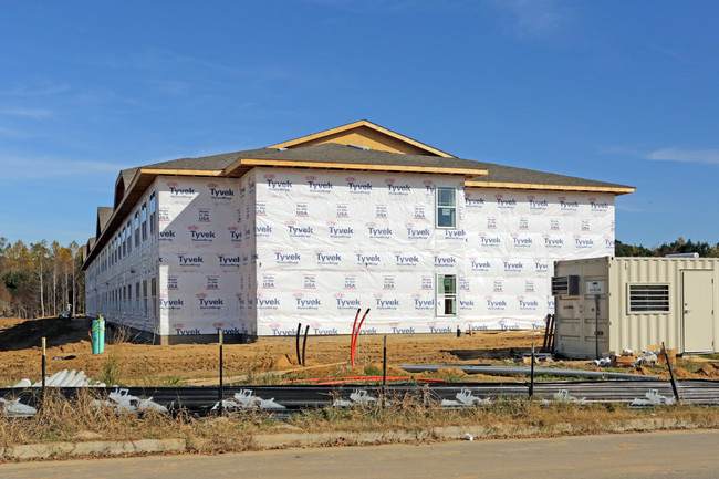 Ravenswood Reserve Apartments in Wilson, NC - Building Photo - Building Photo