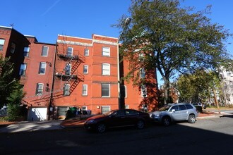 421 Constitution Ave NE in Washington, DC - Building Photo - Building Photo