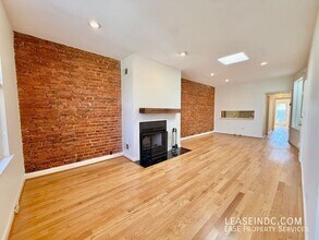 1239 C St SE in Washington, DC - Building Photo - Building Photo